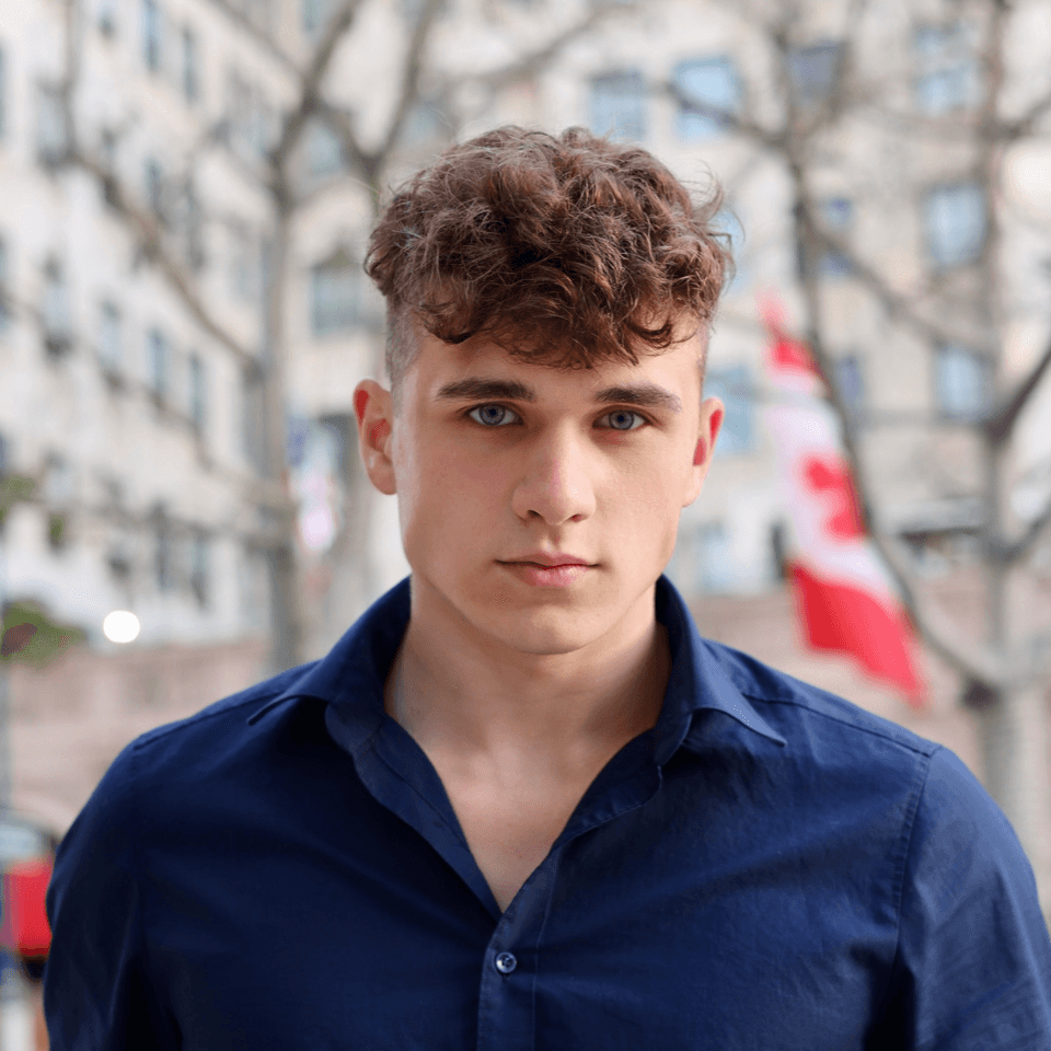 Aaron Schulze, Mitgründer & Kundenbetreuung